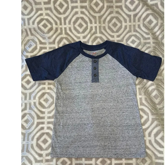 Cat & Jack Boys Cat &‎ Jack Raglan Henley Tee size S 6/7 - Picture 2 of 9